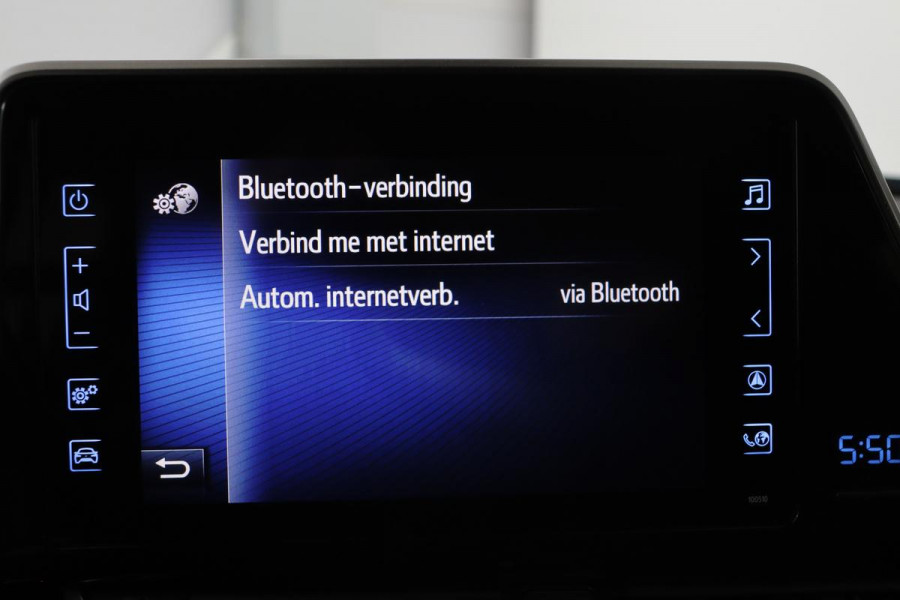 Toyota C-HR 1.8 Hybrid Dynamic | Stoel & stuurverwarming | Adaptive cruise | Camera | Navigatie | Climate control | Keyless