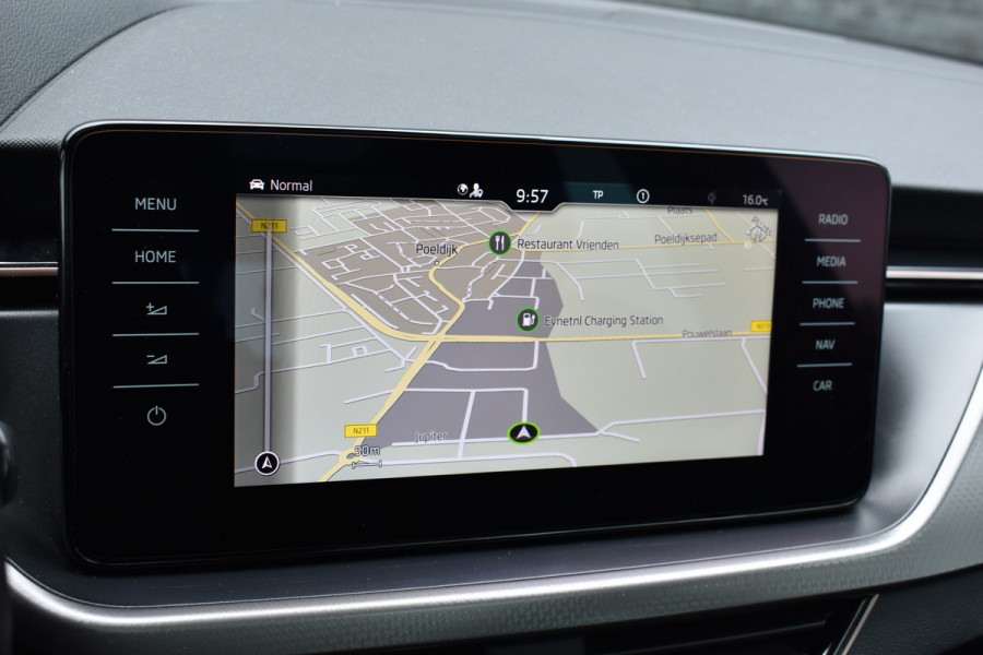 Škoda Kamiq 1.5 TSI ACT Business Edition Pano Navi Led