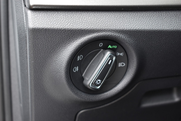 Škoda Kamiq 1.5 TSI ACT Business Edition Pano Navi Led