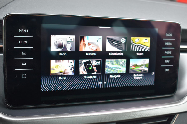 Škoda Kamiq 1.5 TSI ACT Business Edition Pano Navi Led