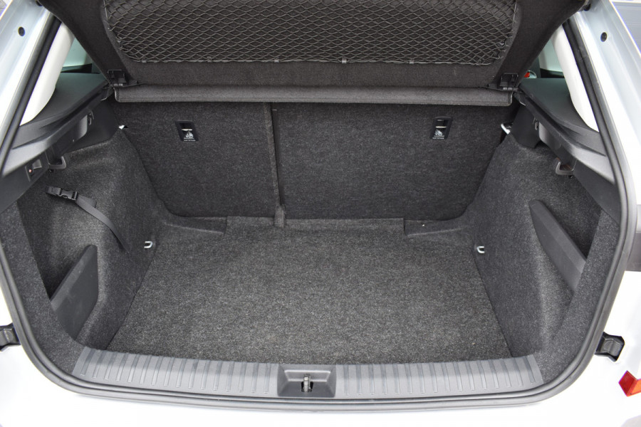 Škoda Kamiq 1.5 TSI ACT Business Edition Pano Navi Led