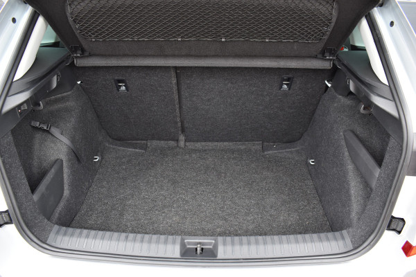 Škoda Kamiq 1.5 TSI ACT Business Edition Pano Navi Led