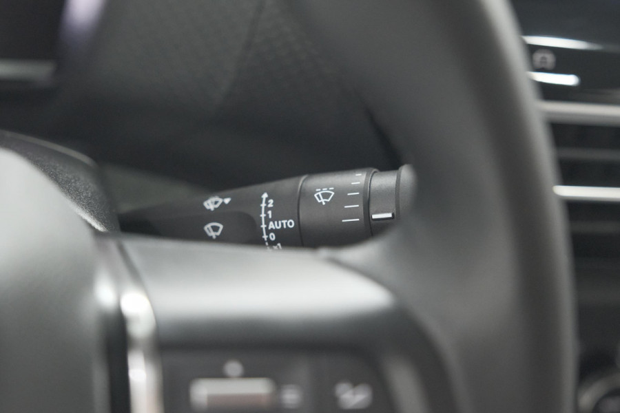 Citroën C4 PureTech 130 Feel Pack | Camera | Head-Up Display | Navigatie | Parkeersensoren