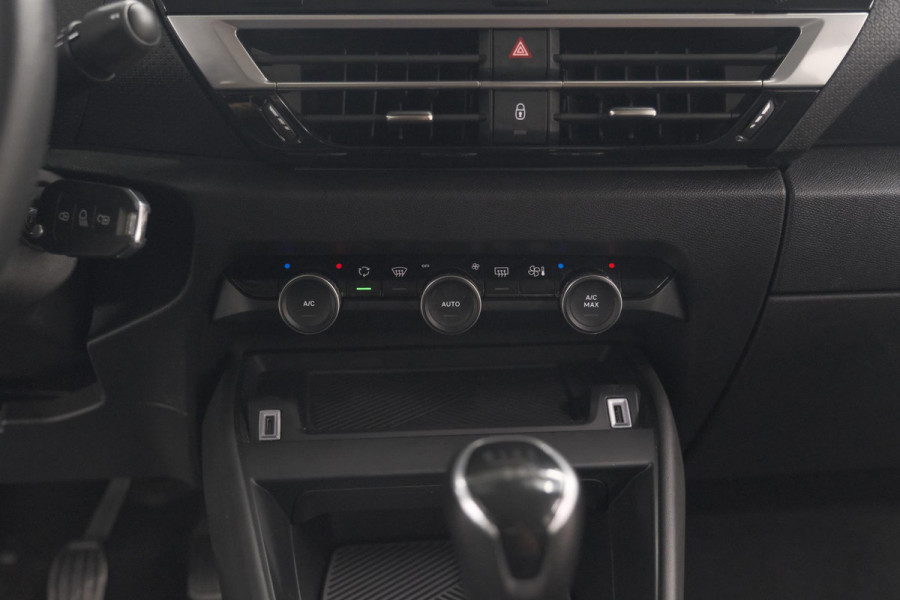 Citroën C4 PureTech 130 Feel Pack | Camera | Head-Up Display | Navigatie | Parkeersensoren