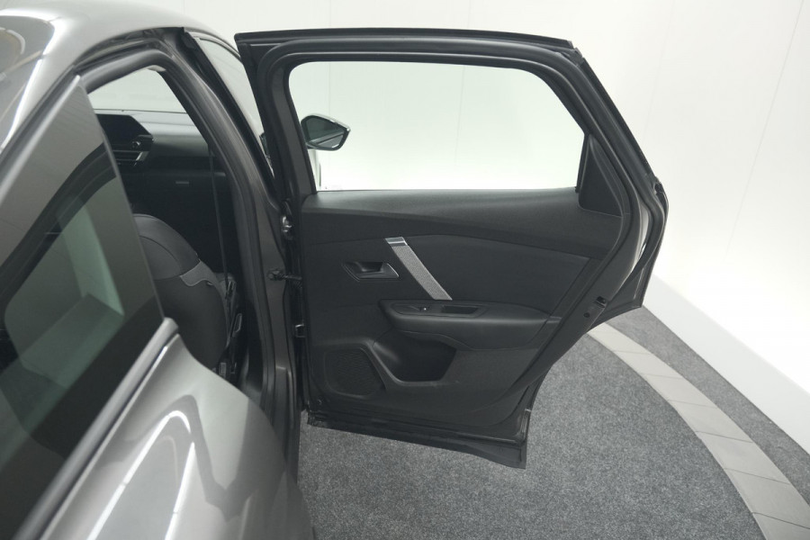 Citroën C4 PureTech 130 Feel Pack | Camera | Head-Up Display | Navigatie | Parkeersensoren