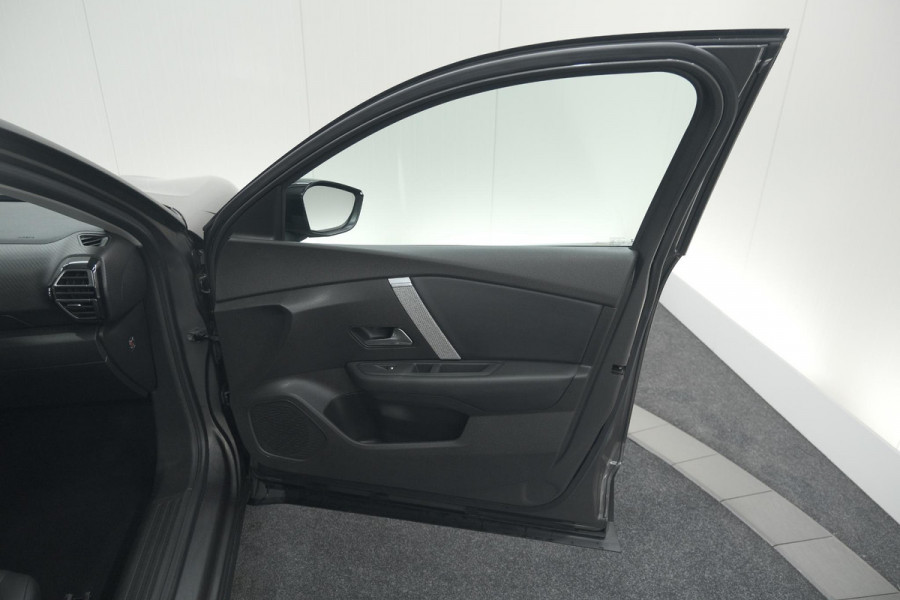 Citroën C4 PureTech 130 Feel Pack | Camera | Head-Up Display | Navigatie | Parkeersensoren