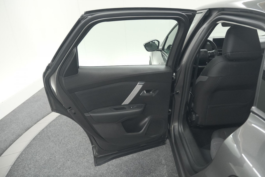 Citroën C4 PureTech 130 Feel Pack | Camera | Head-Up Display | Navigatie | Parkeersensoren