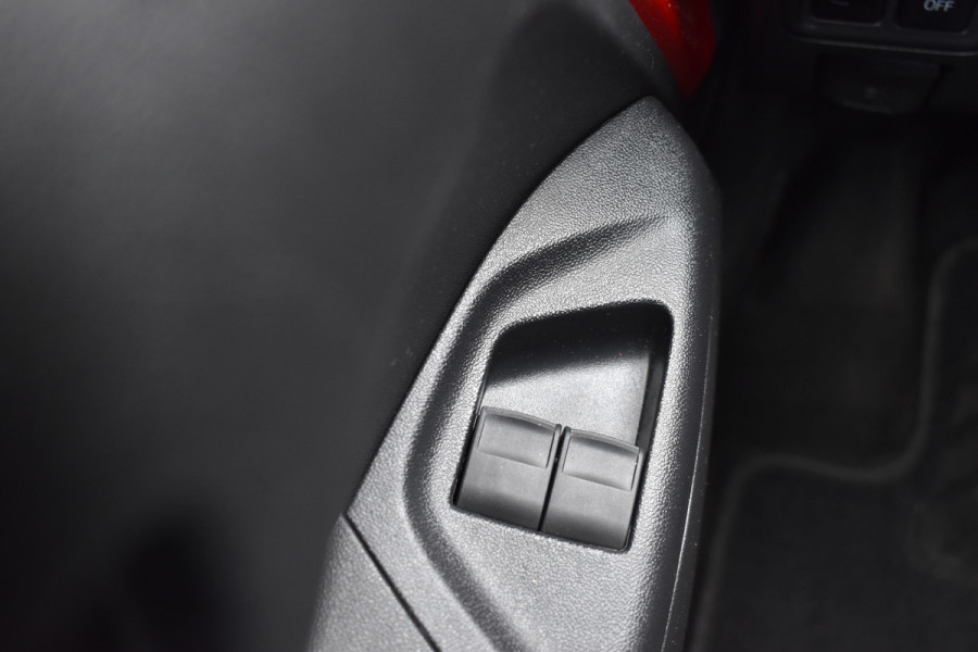 Peugeot 108 1.0 e-VTi Active 5-drs / Airco / El. ramen / Centr.vergr. / Mistlampen