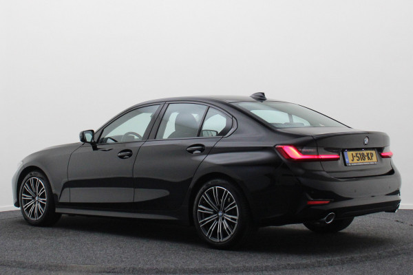 BMW 3 Serie 318i Executive Edition Leer, Sportstoelen, Lane Assist, Apple Carplay, LED, PDC, 18"