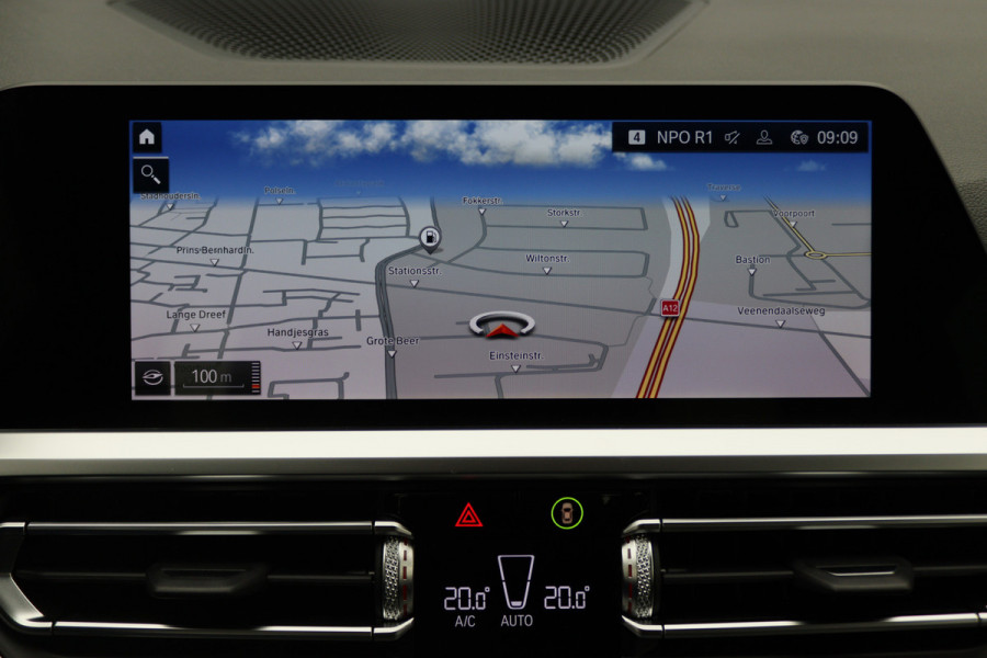 BMW 3 Serie 318i Executive Edition Leer, Sportstoelen, Lane Assist, Apple Carplay, LED, PDC, 18"