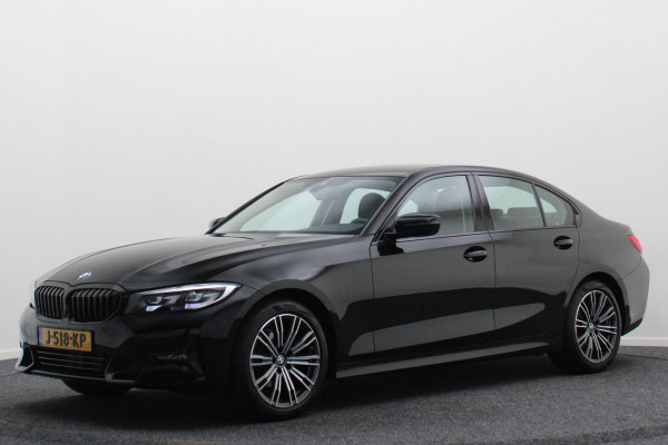 BMW 3 Serie 318i Executive Edition Leer, Sportstoelen, Lane Assist, Apple Carplay, LED, PDC, 18"