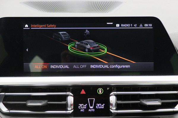 BMW 3 Serie 318i Executive Edition Leer, Sportstoelen, Lane Assist, Apple Carplay, LED, PDC, 18"