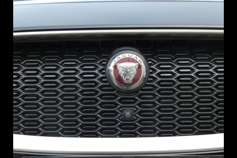 Jaguar I-PACE EV400 SE 90 kWh | SOH 100% | NAVIGATIE | PANORAMADAK | ACHTERUITRIJCAMERA |