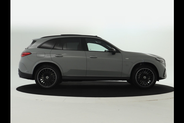 Mercedes-Benz GLC 300e 4MATIC Sport Edition | Trekhaak | Nightpakket | Rijassistentiepakket Plus | AMG Premium Plus | DISTRONIC PLUS | EASY PACK achterklep | KEYLESS GO-comfortpakket | 	Winter pakket | Head-up display |