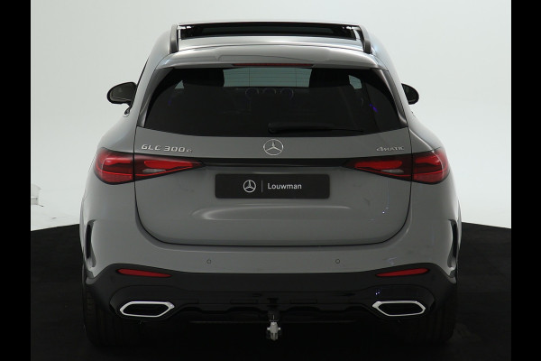Mercedes-Benz GLC 300e 4MATIC Sport Edition | Trekhaak | Nightpakket | Rijassistentiepakket Plus | AMG Premium Plus | DISTRONIC PLUS | EASY PACK achterklep | KEYLESS GO-comfortpakket | 	Winter pakket | Head-up display |