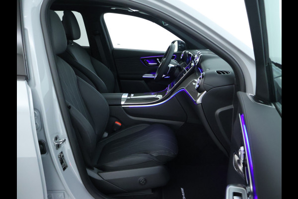 Mercedes-Benz GLC 300e 4MATIC Sport Edition | Trekhaak | Nightpakket | Rijassistentiepakket Plus | AMG Premium Plus | DISTRONIC PLUS | EASY PACK achterklep | KEYLESS GO-comfortpakket | 	Winter pakket | Head-up display |