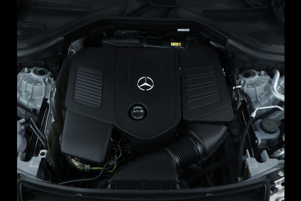 Mercedes-Benz GLC 300e 4MATIC Sport Edition | Trekhaak | Nightpakket | Rijassistentiepakket Plus | AMG Premium Plus | DISTRONIC PLUS | EASY PACK achterklep | KEYLESS GO-comfortpakket | 	Winter pakket | Head-up display |