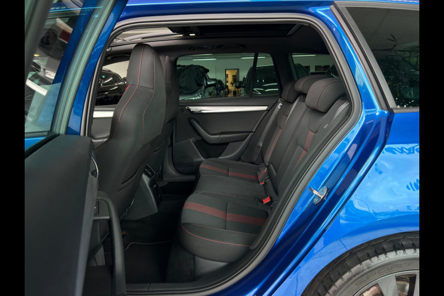 Škoda Octavia Combi 1.5 TSI Greentech Sport Business NL AUTO | PANO | SPORTSTOELEN | CARPLAY | ! 2DE PINKSTERDAG GEOPEND VAN 10:00 UUR T/M 17:00 UUR