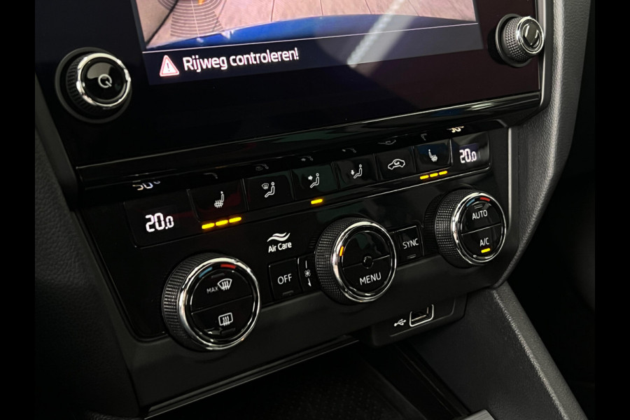 Škoda Octavia Combi 1.5 TSI Greentech Sport Business NL AUTO | PANO | SPORTSTOELEN | CARPLAY | ! 2DE PINKSTERDAG GEOPEND VAN 10:00 UUR T/M 17:00 UUR