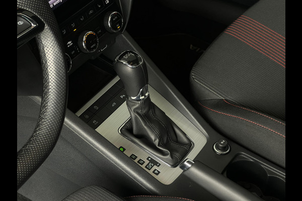 Škoda Octavia Combi 1.5 TSI Greentech Sport Business NL AUTO | PANO | SPORTSTOELEN | CARPLAY | ! 2DE PINKSTERDAG GEOPEND VAN 10:00 UUR T/M 17:00 UUR