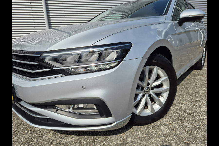 Volkswagen Passat Variant 1.5 TSI Comfort Business New Model,Navigatie,ACC,parkeersensoren