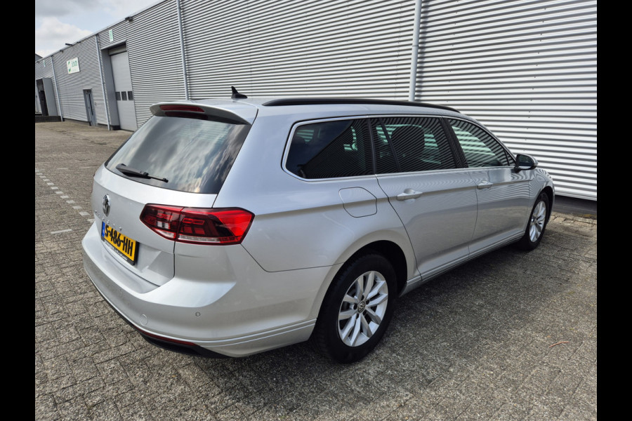Volkswagen Passat Variant 1.5 TSI Comfort Business New Model,Navigatie,ACC,parkeersensoren