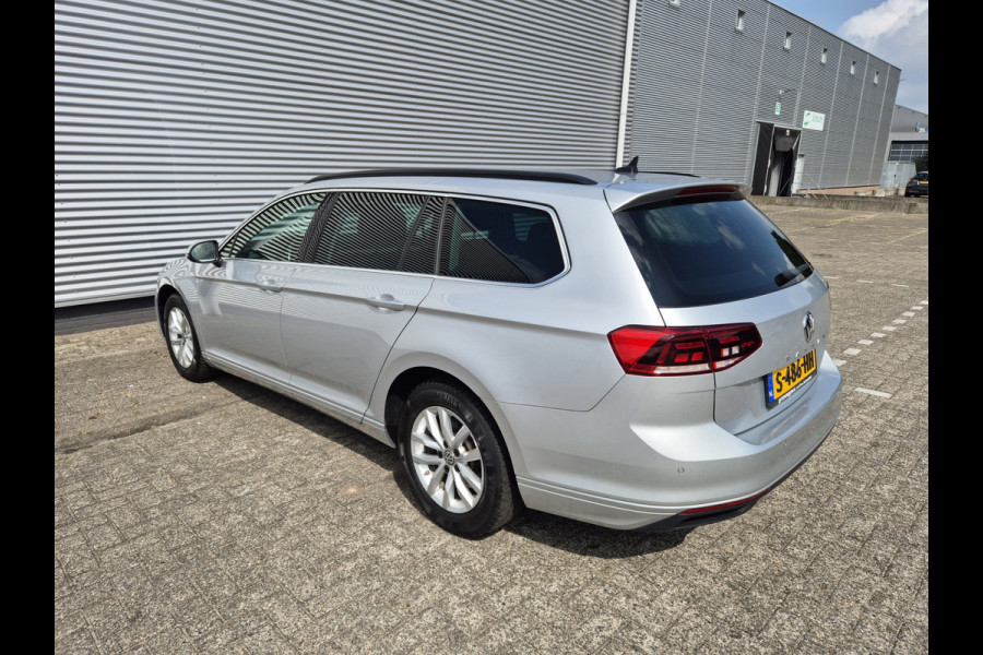 Volkswagen Passat Variant 1.5 TSI Comfort Business New Model,Navigatie,ACC,parkeersensoren