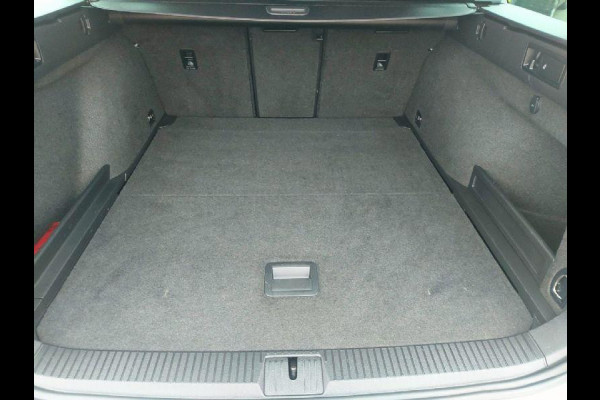 Volkswagen Passat Variant 1.5 TSI Comfort Business New Model,Navigatie,ACC,parkeersensoren