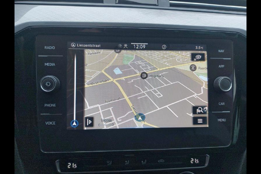 Volkswagen Passat Variant 1.5 TSI Comfort Business New Model,Navigatie,ACC,parkeersensoren