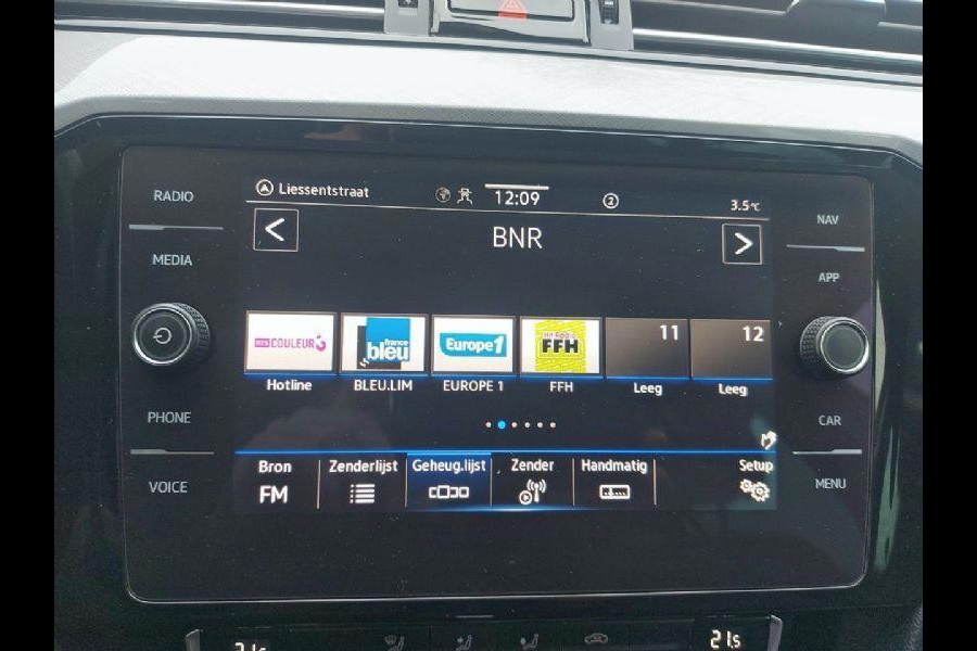 Volkswagen Passat Variant 1.5 TSI Comfort Business New Model,Navigatie,ACC,parkeersensoren