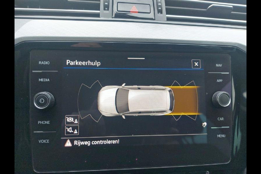 Volkswagen Passat Variant 1.5 TSI Comfort Business New Model,Navigatie,ACC,parkeersensoren