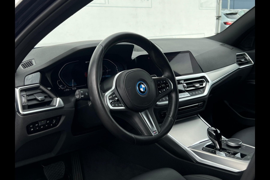 BMW 3 Serie Touring 320e Business Edition Plus NL AUTO | LEDER | STOELVERW | CARPLAY | ! 2DE PINKSTERDAG GEOPEND VAN 10:00 UUR T/M 17:00 UUR