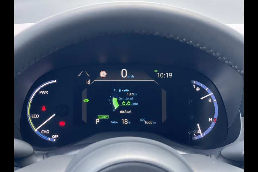 Toyota Yaris Cross 1.5 Hybrid Executive | CarPlay | Navi | Camera | ACC | LED | DAB+ | 18 inch