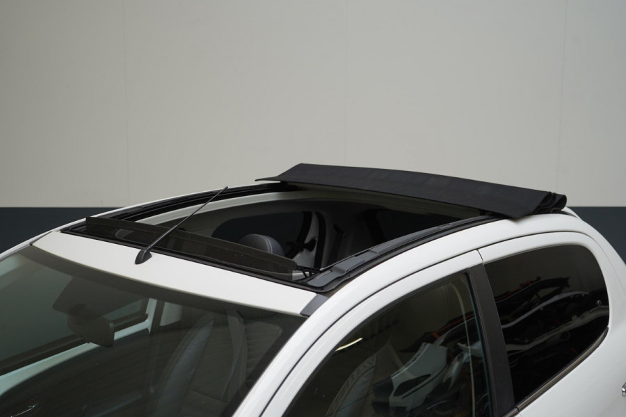 Peugeot 108 1.0 e-VTi 5-drs Allure TOP! | Cabrio | ECC | Vouwdak | Bluetooth | Achteruitrijcamera | Leder | Stoelverwarming | Zuinig!
