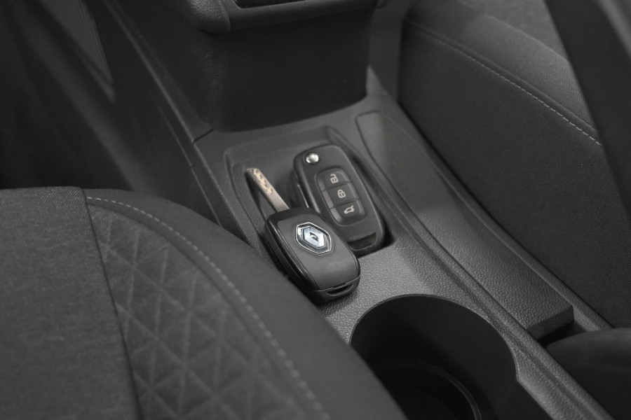 Renault Clio TCe 90 Equilibre | Parkeersensoren | Apple Carplay | Cruise Control