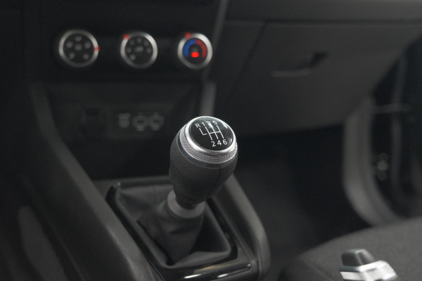 Renault Clio TCe 90 Equilibre | Parkeersensoren | Apple Carplay | Cruise Control