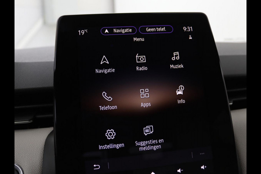 Renault Clio 1.3 TCe Initiale Paris | Automaat | Leder | Stoel & stuurverwarming | 360 camera | Carplay | Park Assist | Keyless | Full LED | Dodehoek detectie | Navigatie