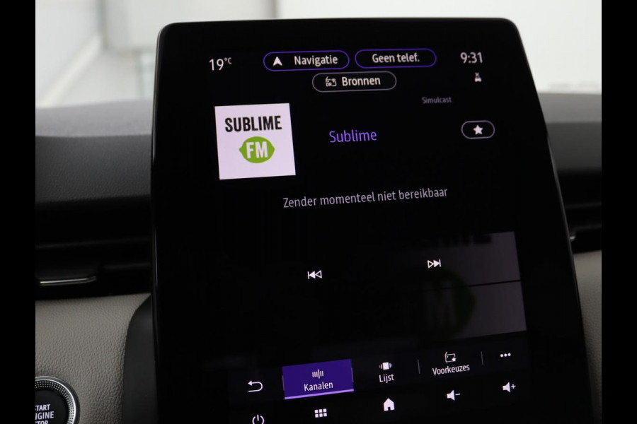 Renault Clio 1.3 TCe Initiale Paris | Automaat | Leder | Stoel & stuurverwarming | 360 camera | Carplay | Park Assist | Keyless | Full LED | Dodehoek detectie | Navigatie
