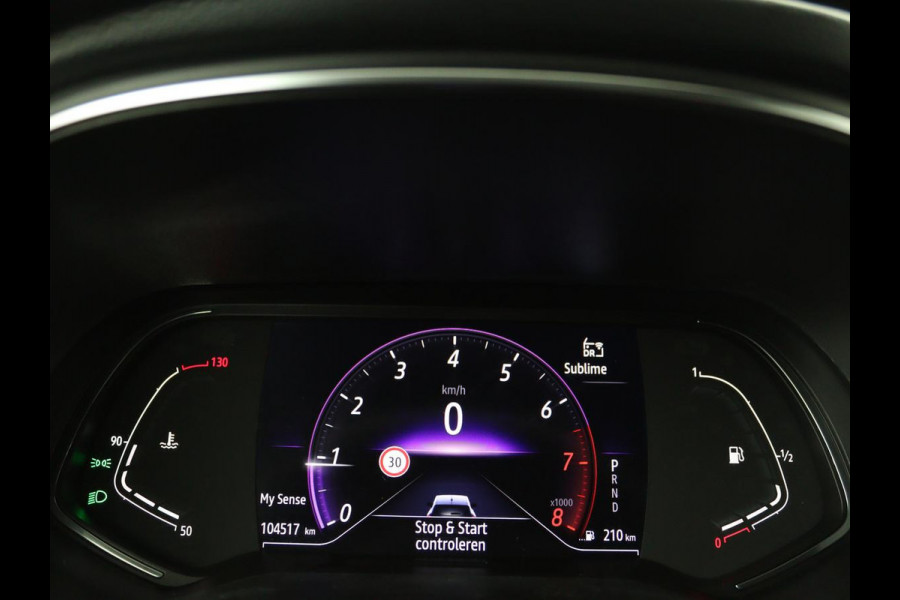 Renault Clio 1.3 TCe Initiale Paris | Automaat | Leder | Stoel & stuurverwarming | 360 camera | Carplay | Park Assist | Keyless | Full LED | Dodehoek detectie | Navigatie