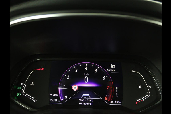 Renault Clio 1.3 TCe Initiale Paris | Automaat | Leder | Stoel & stuurverwarming | 360 camera | Carplay | Park Assist | Keyless | Full LED | Dodehoek detectie | Navigatie