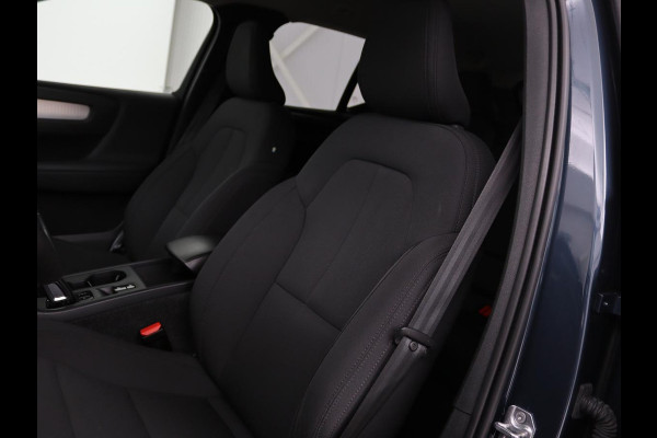 Volvo XC40 1.5 T5 Recharge Business Pro | Adaptive cruise | Camera | Carplay | Keyless | Navigatie | Parkeerverwarming | Full LED | Dodehoek detectie | PHEV