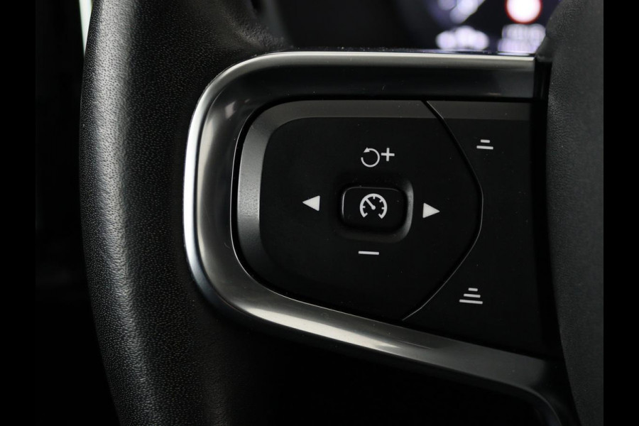 Volvo XC40 1.5 T5 Recharge Business Pro | Adaptive cruise | Camera | Carplay | Keyless | Navigatie | Parkeerverwarming | Full LED | Dodehoek detectie | PHEV