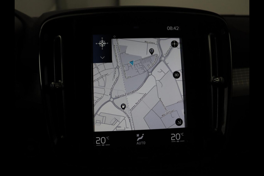 Volvo XC40 1.5 T5 Recharge Business Pro | Adaptive cruise | Camera | Carplay | Keyless | Navigatie | Parkeerverwarming | Full LED | Dodehoek detectie | PHEV