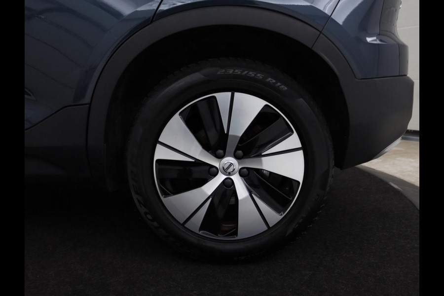 Volvo XC40 1.5 T5 Recharge Business Pro | Adaptive cruise | Camera | Carplay | Keyless | Navigatie | Parkeerverwarming | Full LED | Dodehoek detectie | PHEV