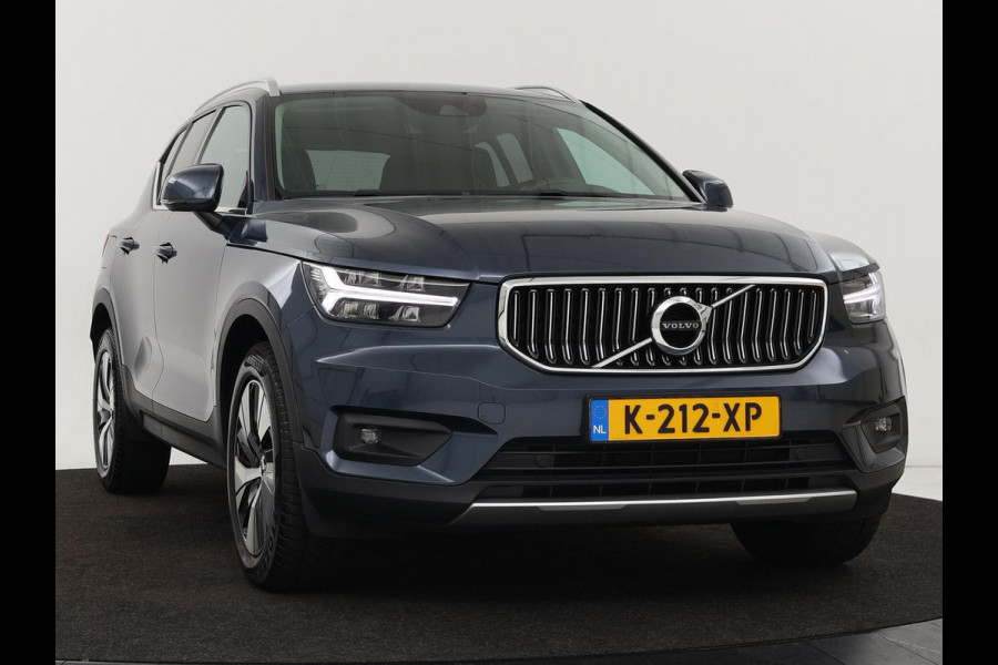 Volvo XC40 1.5 T5 Recharge Business Pro | Adaptive cruise | Camera | Carplay | Keyless | Navigatie | Parkeerverwarming | Full LED | Dodehoek detectie | PHEV