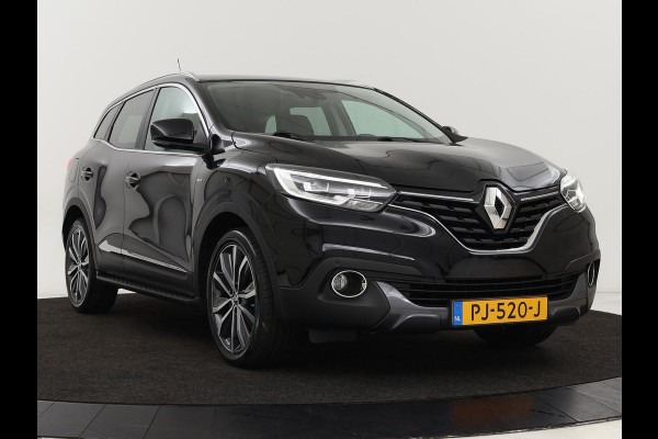 Renault Kadjar 1.2 TCe Bose | 1e eigenaar | 62.500km NAP | Automaat | Camera | Trekhaak | Navigatie | Keyless | Full LED | Half leder | Dodehoek detectie | Climate control | Bluetooth