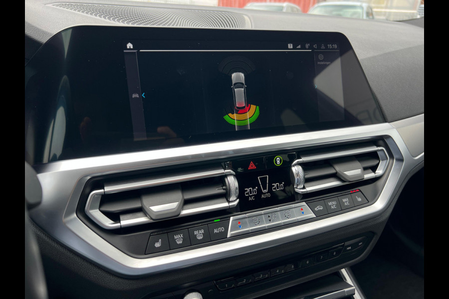 BMW 3 Serie Touring 320e Business Edition Plus NL AUTO | LEDER | STOELVERW | CARPLAY | ! 2DE PINKSTERDAG GEOPEND VAN 10:00 UUR T/M 17:00 UUR