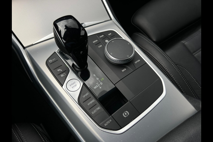 BMW 3 Serie Touring 320e Business Edition Plus NL AUTO | LEDER | STOELVERW | CARPLAY | ! 2DE PINKSTERDAG GEOPEND VAN 10:00 UUR T/M 17:00 UUR