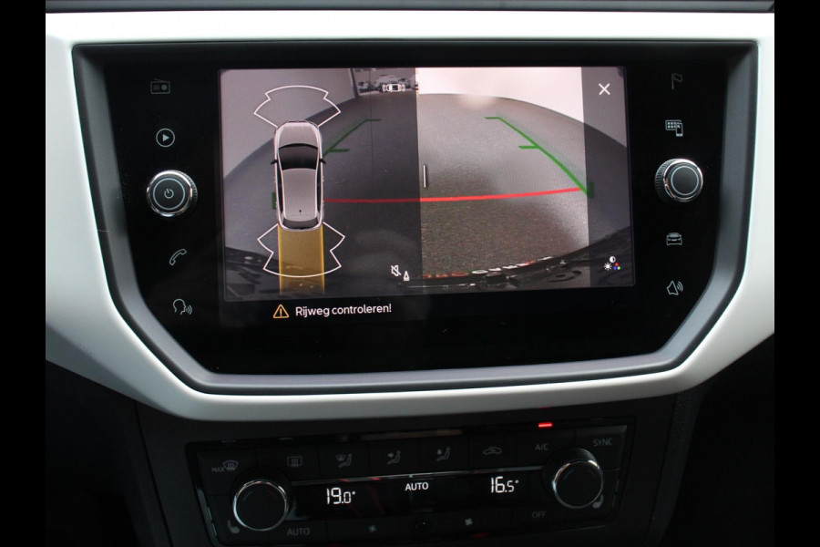 Seat Ibiza 1.0 TSI 115 pk Xcellence Automaat Climate control Cruise control LED Voorstoelen verwarmd Parkeersensoren Apple Carplay/ Andoid Auto