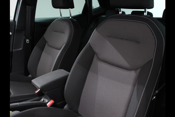 Seat Ibiza 1.0 TSI 115 pk Xcellence Automaat Climate control Cruise control LED Voorstoelen verwarmd Parkeersensoren Apple Carplay/ Andoid Auto